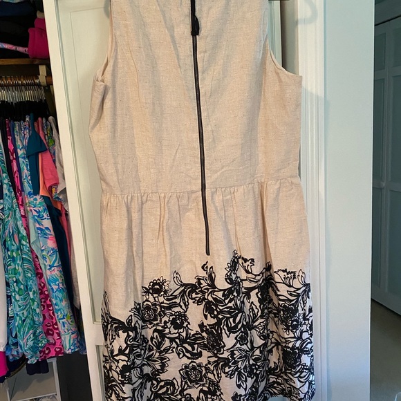 Women’s Loft dress - Picture 2 of 3